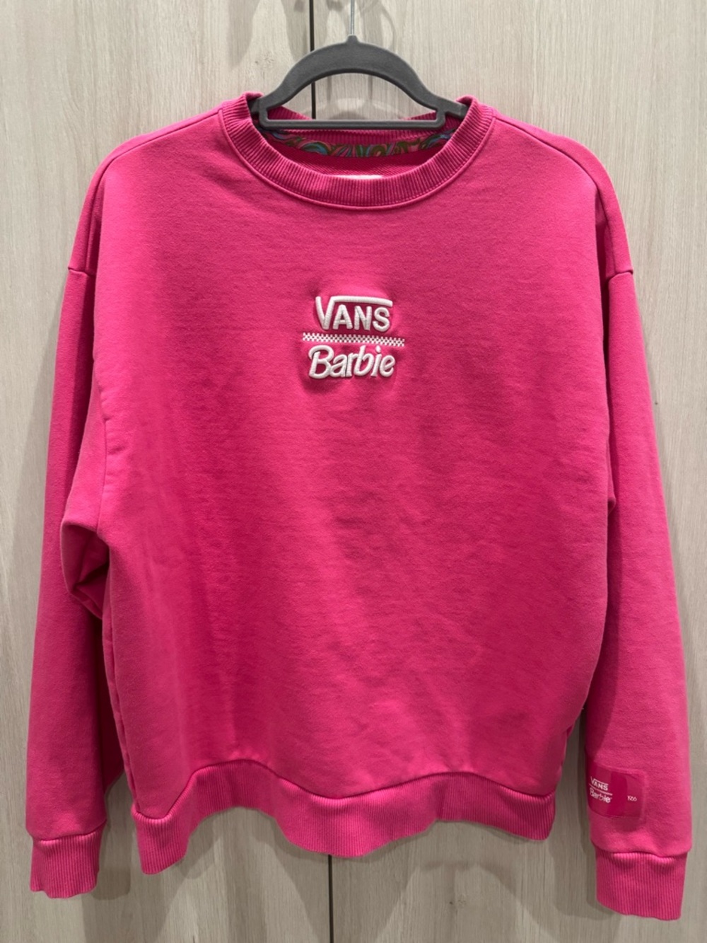 Vans Barbie Bright Pink Crewneck Sweatshirt 🩷🍓 - Picture 10 of 10